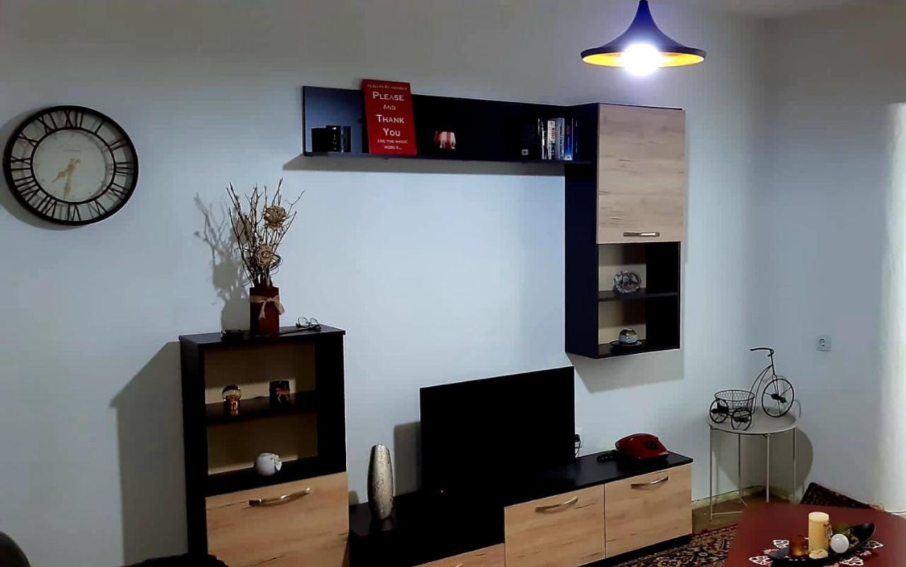 Home Flori&Vili Shkoder Luaran gambar
