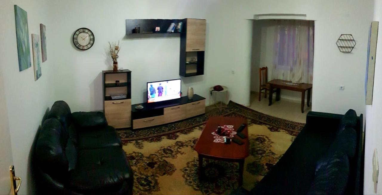 Home Flori&Vili Shkoder Luaran gambar